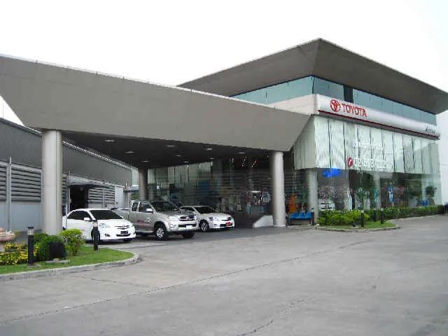 โตโยต้า ลิบรา ยูสคาร์ สาขาเกษตร-นวมินทร์ โชว์รูมรถมือสอง